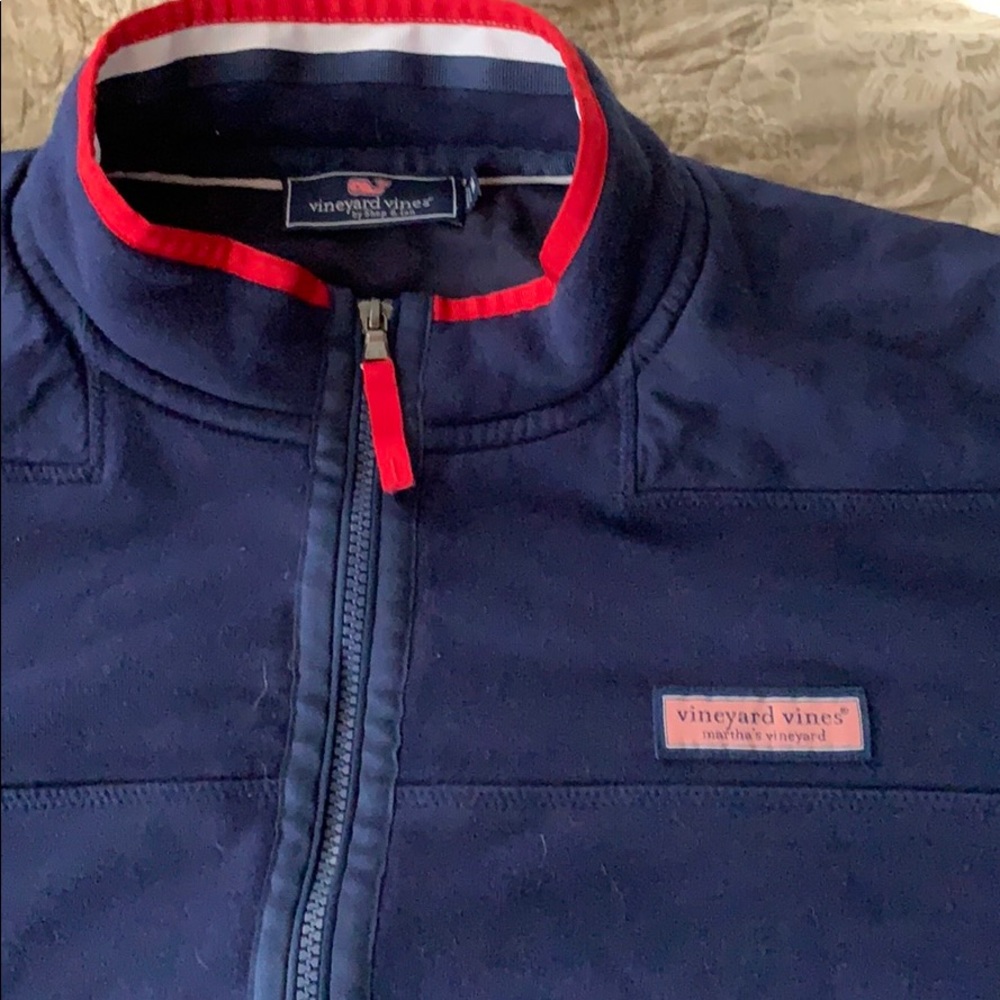 Vineyard vines